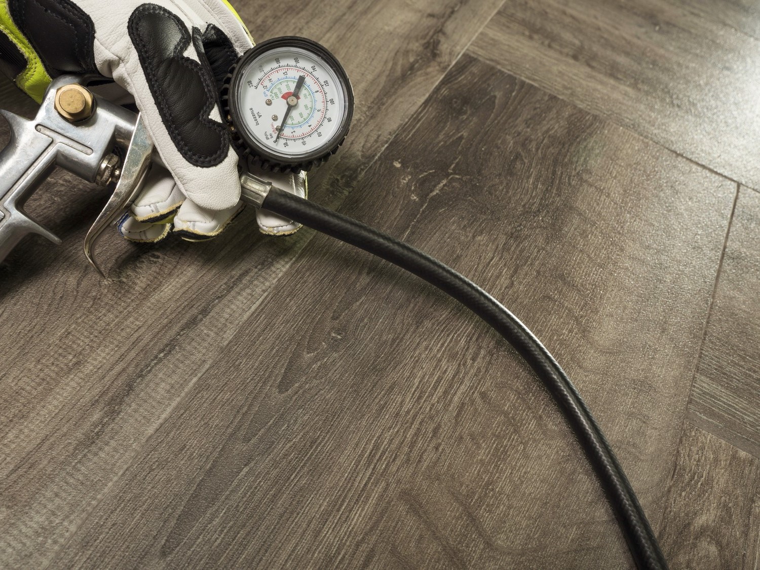 Кварцвиниловая плитка FineFloor замковая Gear Дуб Дипхольц FF-1815 венгерская елка 1326×204×5 Кварцвиниловая плитка FineFloor замковая Gear Дуб Дипхольц FF-1815 венгерская елка 1326×204×5