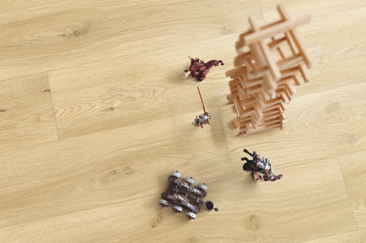 Виниловый пол Pergo замковый Дуб Современный натуральный V3307-40018  фото в интерьере