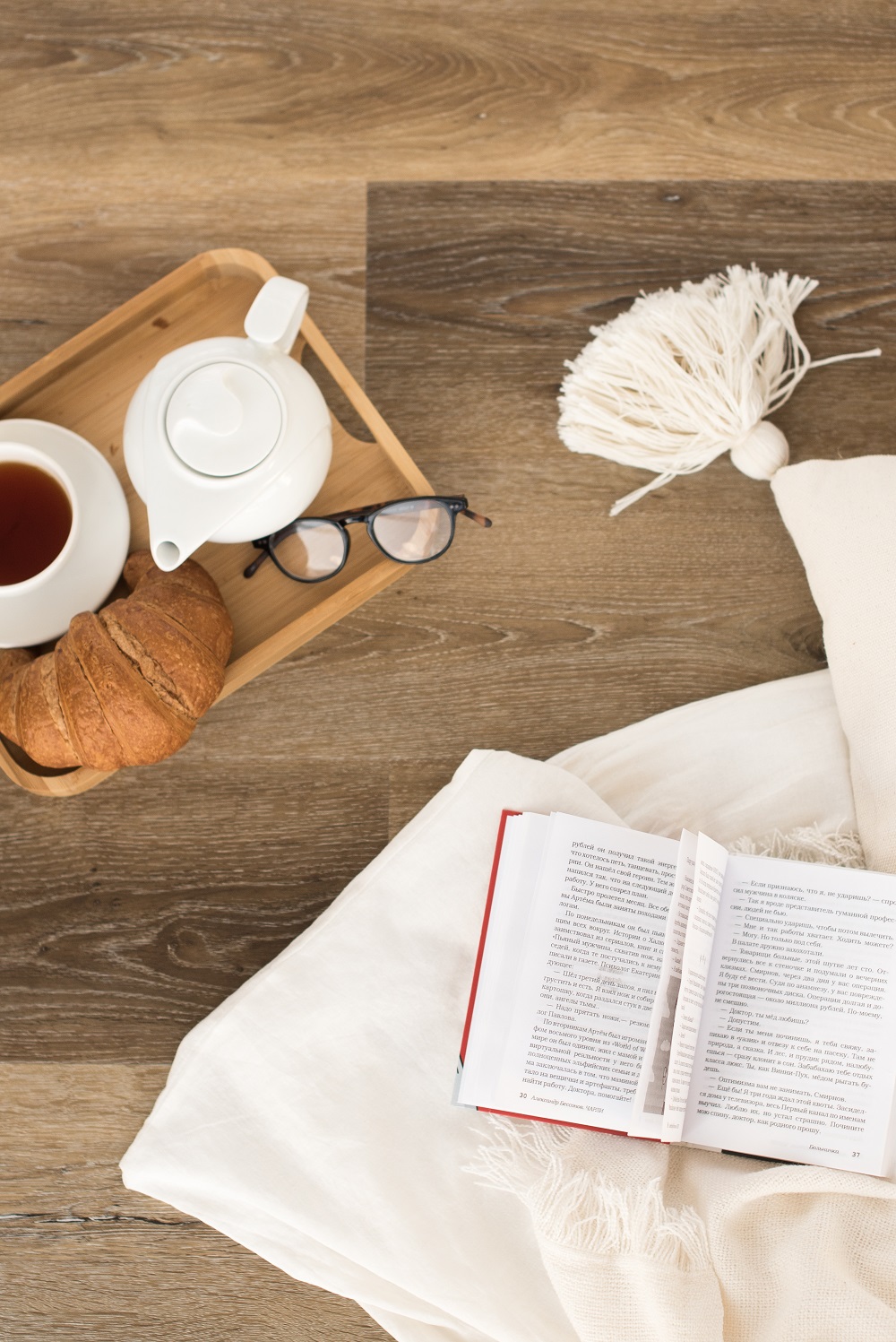 Кварцвиниловый SPC ламинат Fargo Comfort Дуб Песчаный остров VL 88018-001 1220×180×4 фото в интерьере