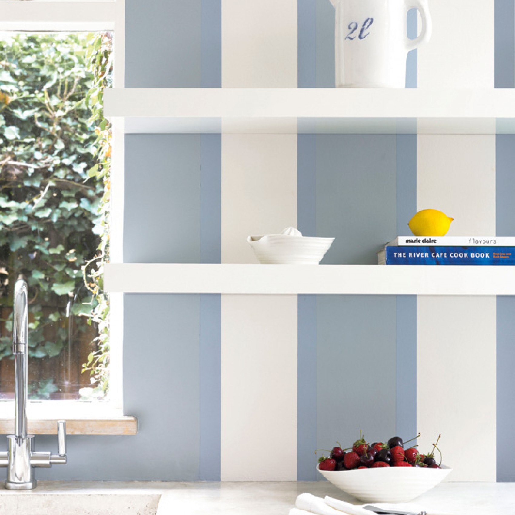 Краска Little Greene цвет Hollyhock 25 Intelligent Satin 1 л