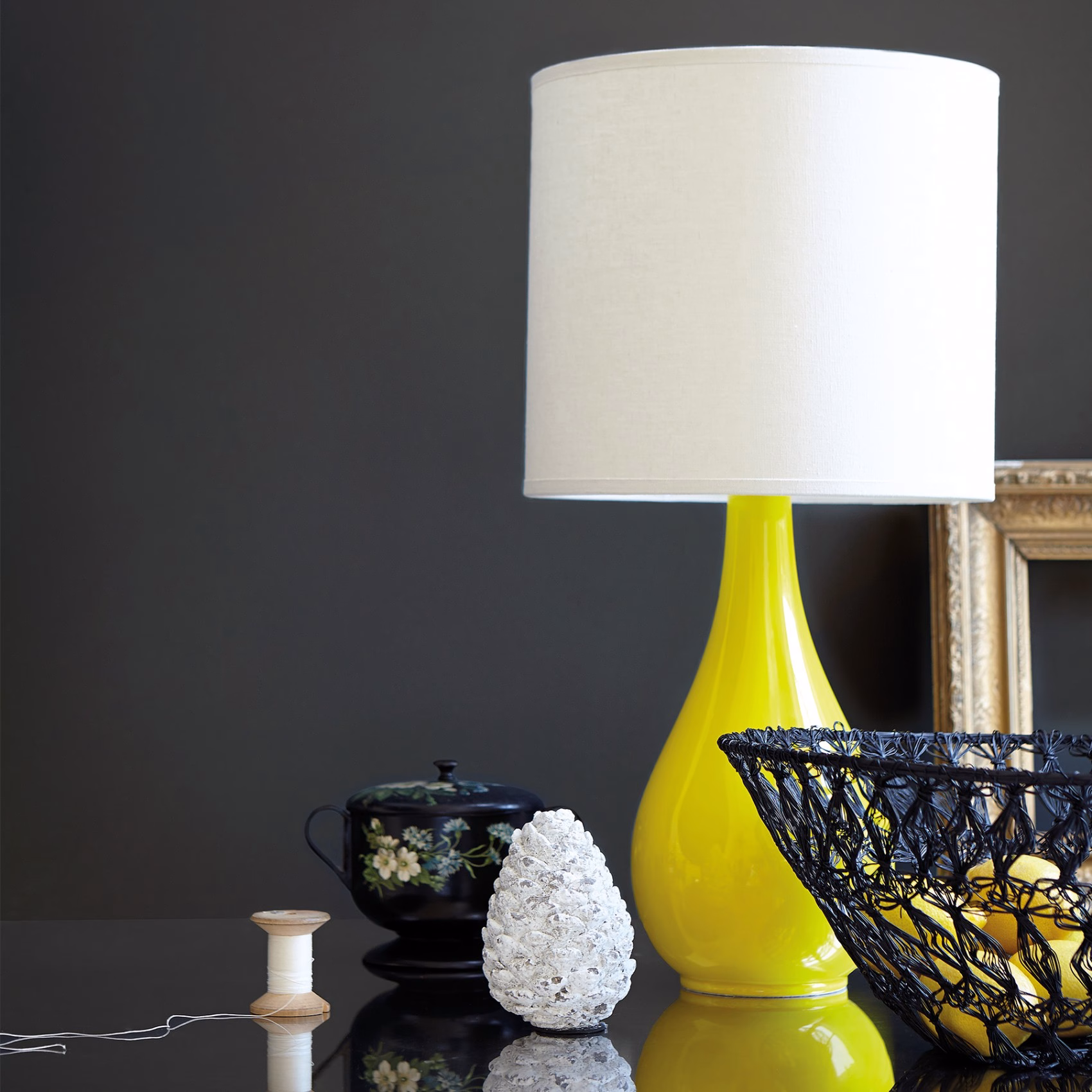 Краска Little Greene цвет Lamp Black 228 Intelligent Eggshell 1 л