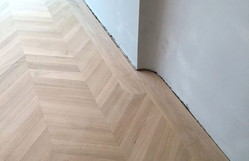 Лак для паркета Loba 2K Invisible Protect AT экстраматовый 1 кг