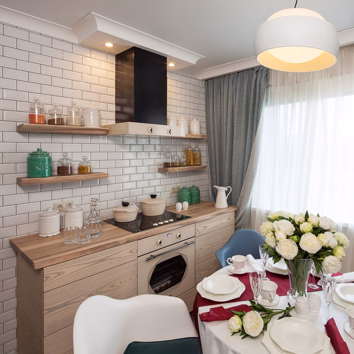 Потолочный плинтус под покраску Orac Decor Luxxus C240 2000×80×80 фото в интерьере