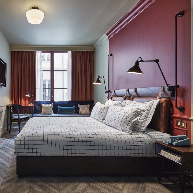 Потолочный плинтус под покраску Orac Decor Orac Luxxus C215 2000×47×47 фото в интерьере