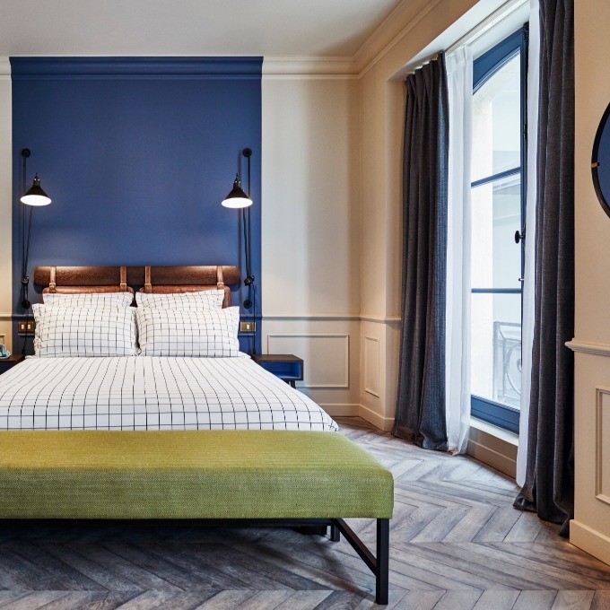 Потолочный плинтус под покраску Orac Decor Select C217 2000×156×103 фото в интерьере