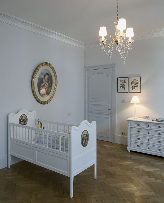 Потолочный плинтус под покраску Orac Decor Orac Luxxus C218 2000×120×150 фото в интерьере