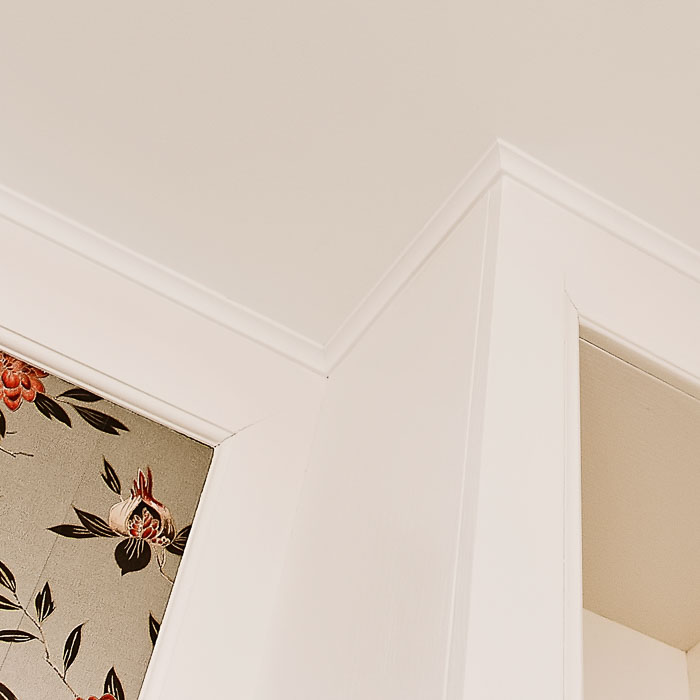 Потолочный плинтус под покраску Orac Decor Orac Luxxus C250 2000×16×16 фото в интерьере