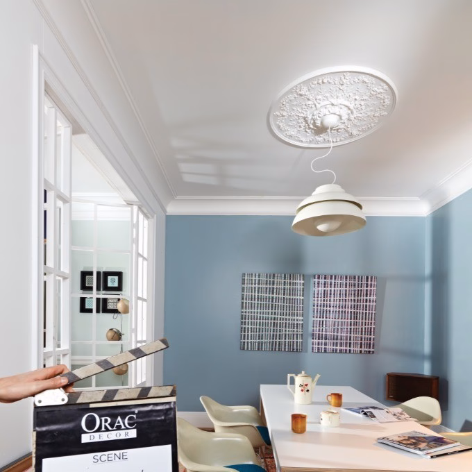 Потолочный плинтус под покраску Orac Decor Luxxus C338 2000×182×182 фото в интерьере