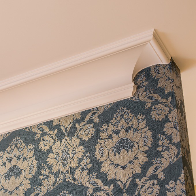 Потолочный плинтус под покраску Orac Decor Heritage L C342 2000×190×140 фото в интерьере