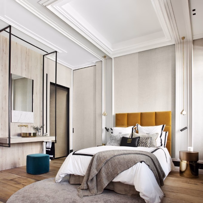 Потолочный плинтус под покраску Orac Decor Luxxus C353 2000×165×30 фото в интерьере