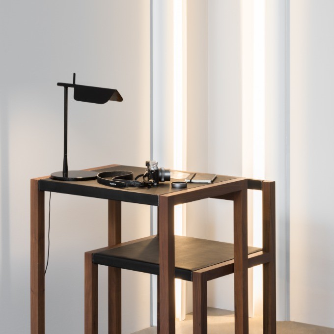 Потолочный плинтус под покраску гибкий Orac Decor Modern Antonio C373F с подсветкой 2000×50×80 фото в интерьере