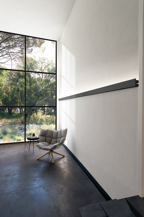 Потолочный плинтус под покраску Orac Decor Modern L3 C381 с подсветкой 2000×50×95 фото в интерьере