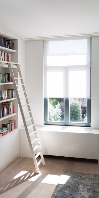 Потолочный плинтус под покраску Orac Decor Modern Steps C391 с подсветкой 2000×160×60 фото в интерьере