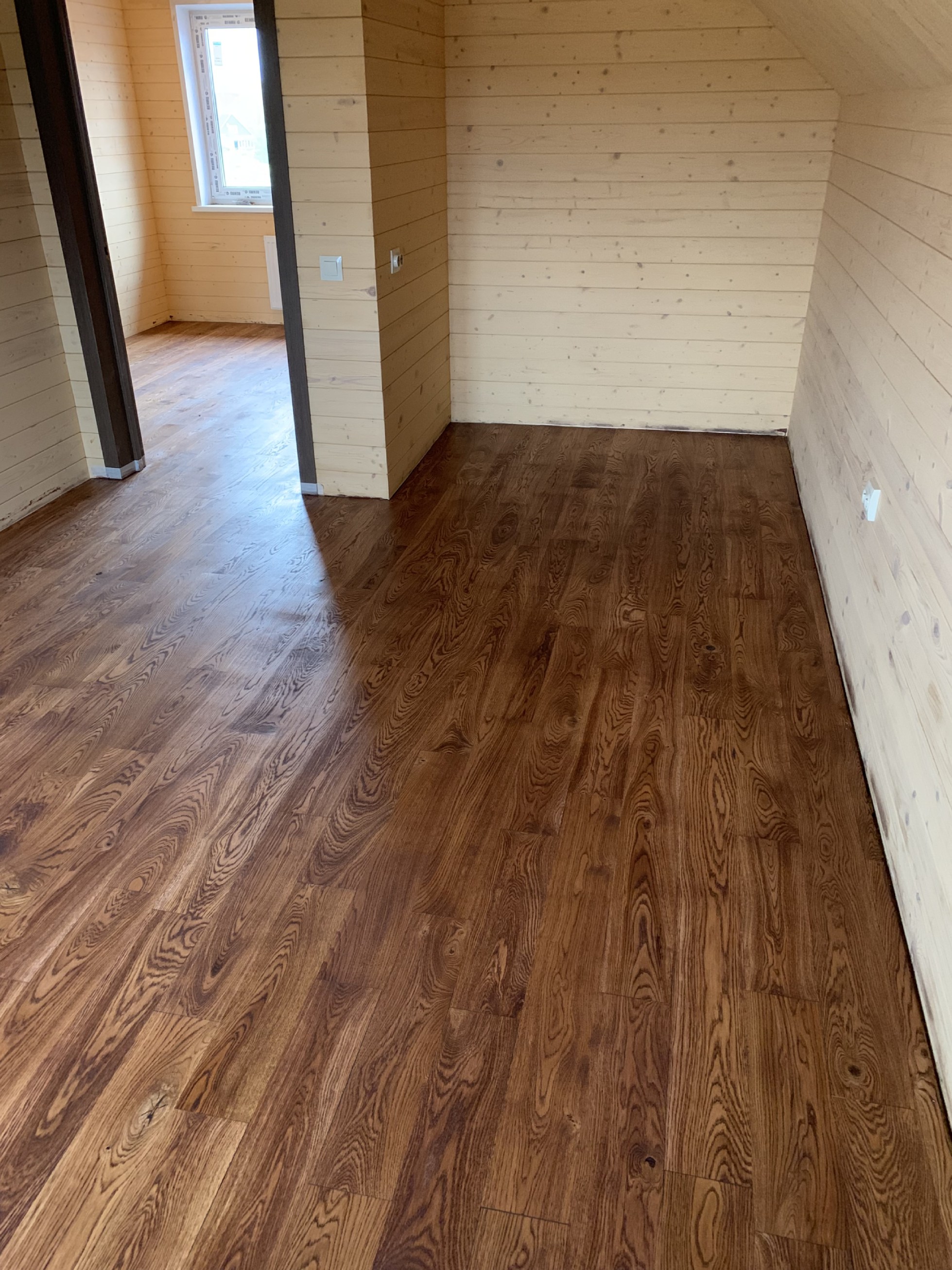 Цветное двухкомпонентное масло Loba HS 2K ImpactOil Color сукупира 0,75 л фото в интерьере