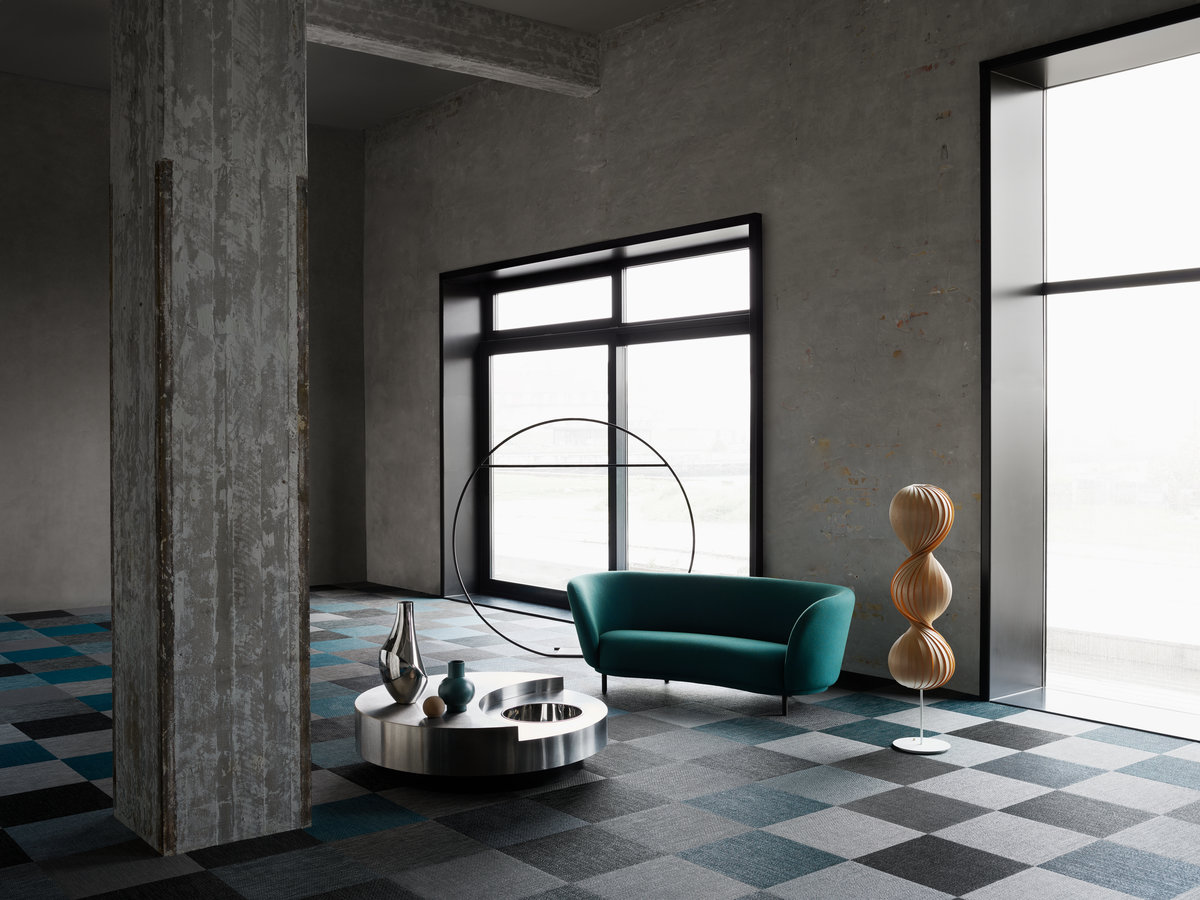 Виниловый пол Bolon плетёный Botanic Kale 108099 500×500×3 фото в интерьере Виниловый пол Bolon плетёный Botanic Kale 108099 500×500×3 фото в интерьере