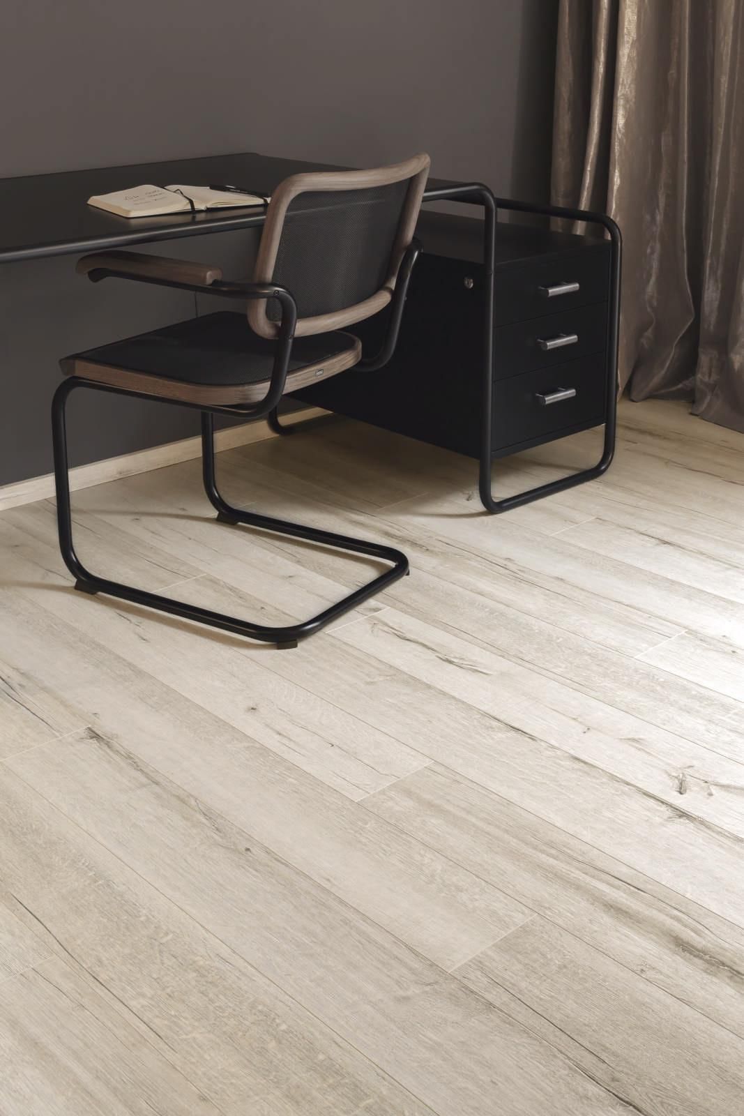 Ламинат Kaindl Classic Touch Премиум доска Дуб Бари 34266 AV 1383×159×8