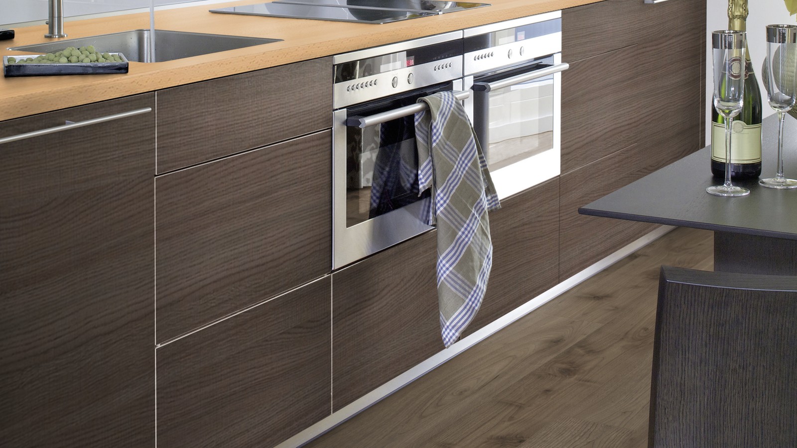 Ламинат Kaindl Classic Touch Стандартная доска Орех Сабо К4367 АV 1383×193×8