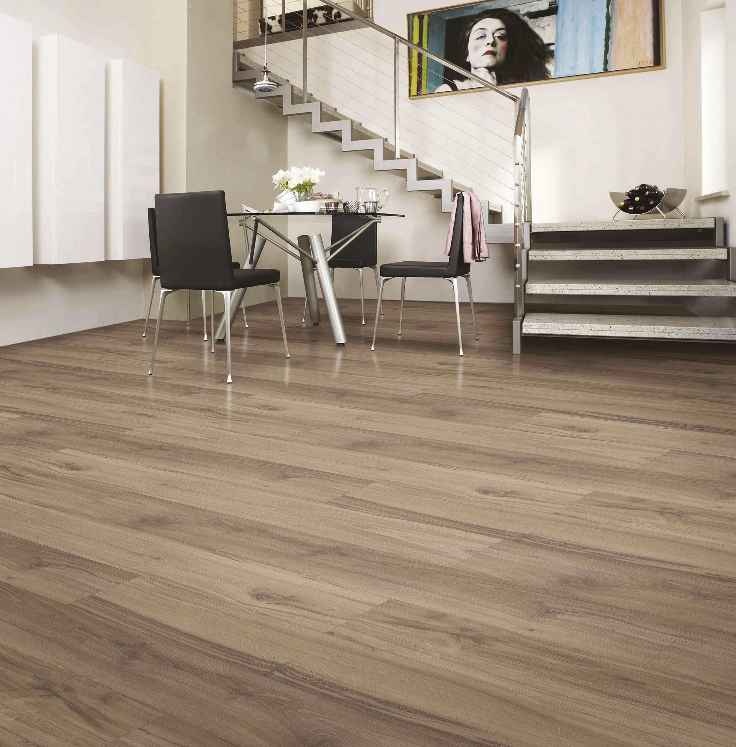 Ламинат Kaindl Classic Touch Стандартная доска Дуб Тортона 37663 фото в интерьере Ламинат Kaindl Classic Touch Стандартная доска Дуб Тортона 37663 фото в интерьере