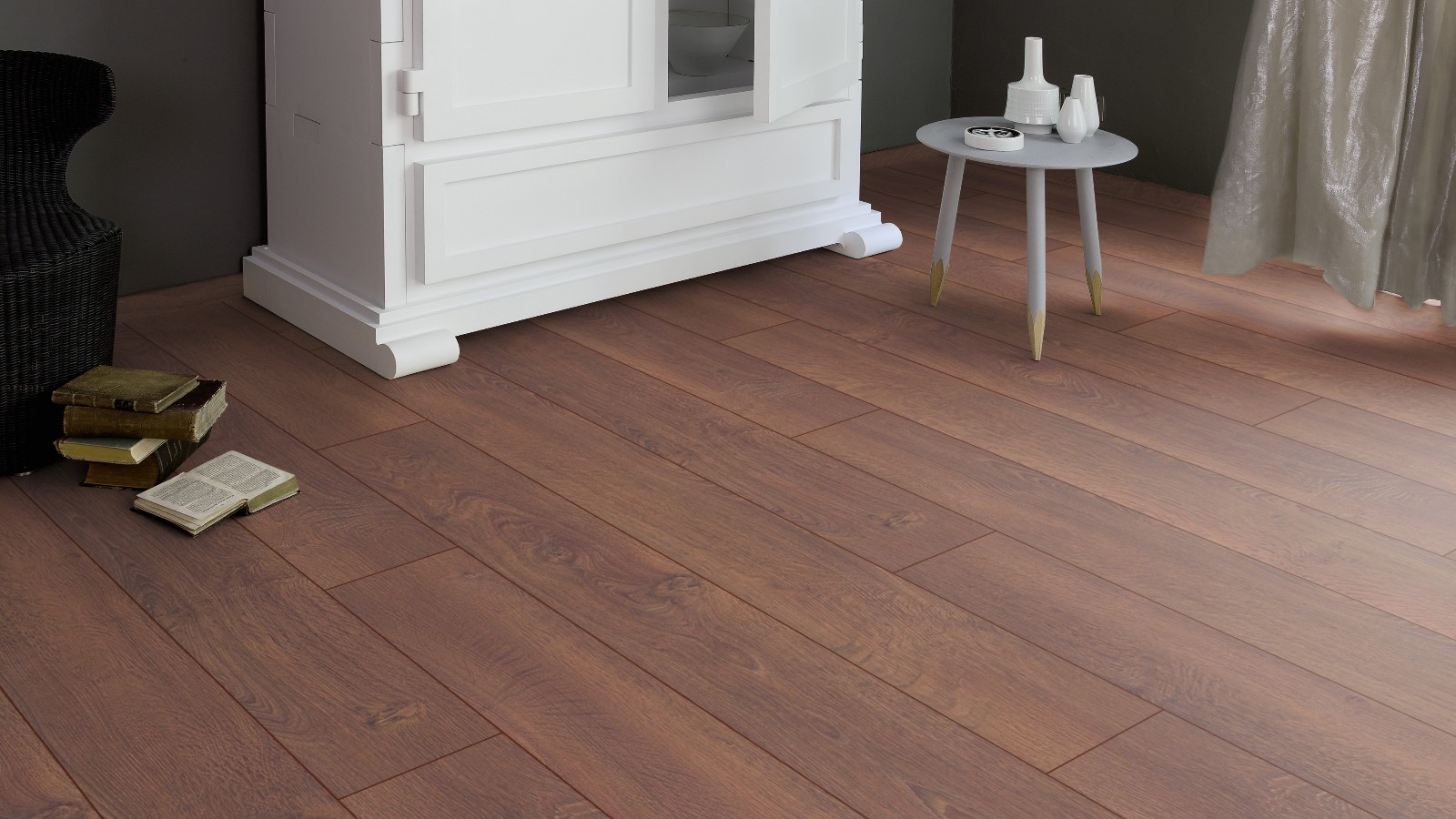 Ламинат Kaindl Natural Touch Премиум доска 33 Дуб Нашвилл 37448 фото в интерьере Ламинат Kaindl Natural Touch Премиум доска 33 Дуб Нашвилл 37448 фото в интерьере