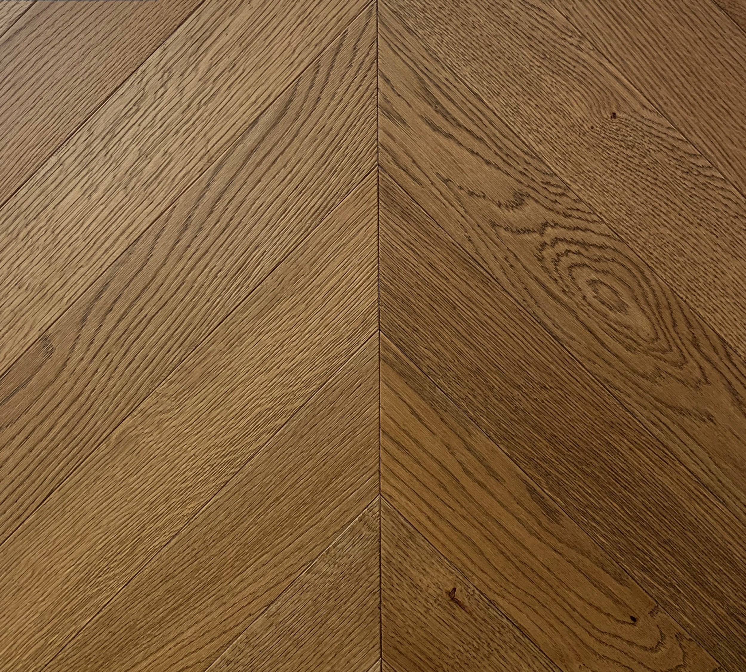 Массивная доска Matraparkett Provance Дуб Coal antique 700×90×20 французская елка