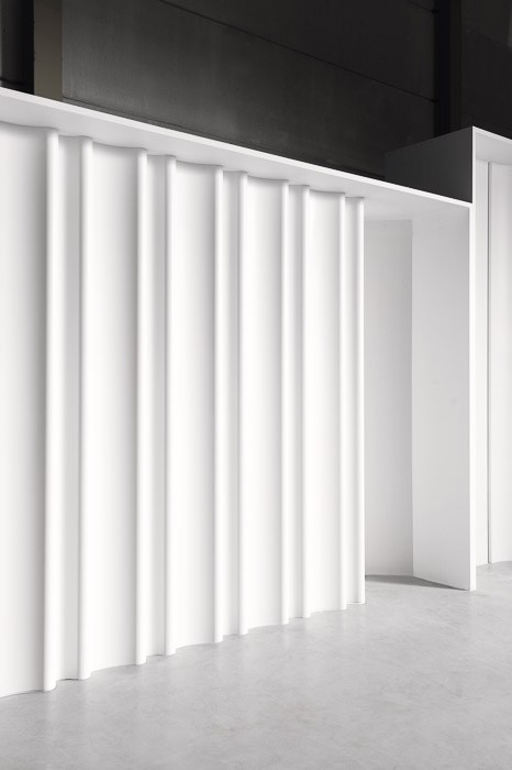 Молдинг под покраску Orac Decor Ulf Moritz Golf P3071 2000×372×76 фото в интерьере