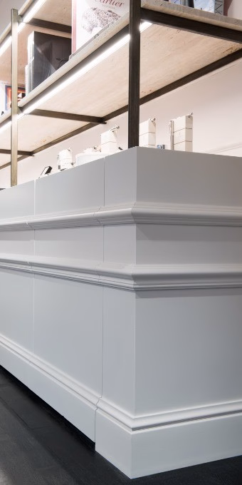 Молдинг под покраску Orac Decor Luxxus P4020 2000×50×29 фото в интерьере