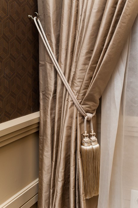 Молдинг под покраску Orac Decor Orac Luxxus P7070 2000×74×22 фото в интерьере