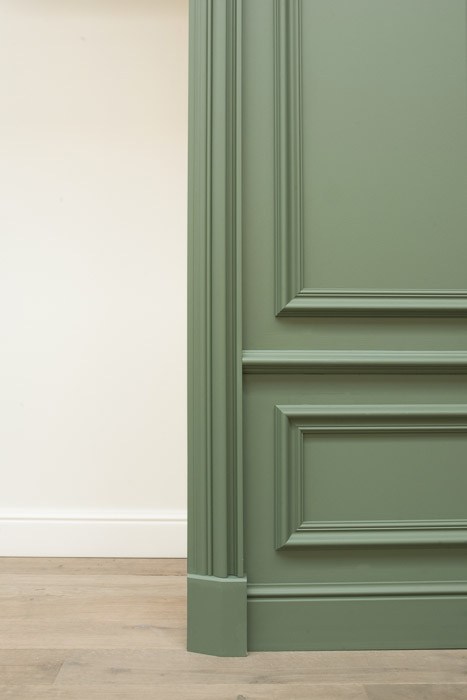 Гибкий молдинг под покраску Orac Decor Select P8020F 2000×60×26 фото в интерьере