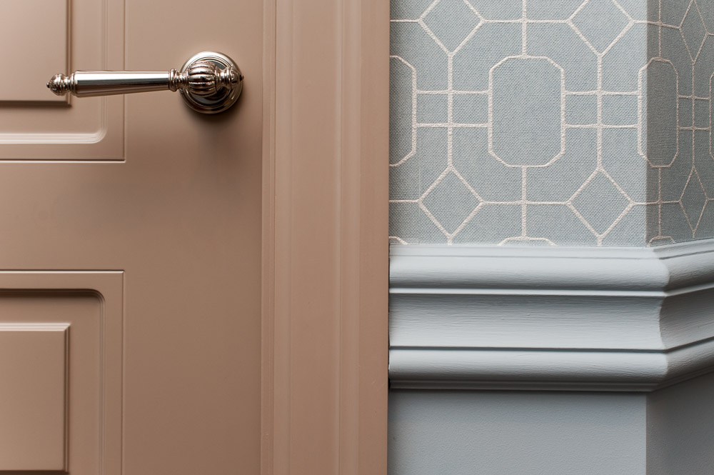 Молдинг под покраску Orac Decor Orac Luxxus P8040 2000×101×22 фото в интерьере