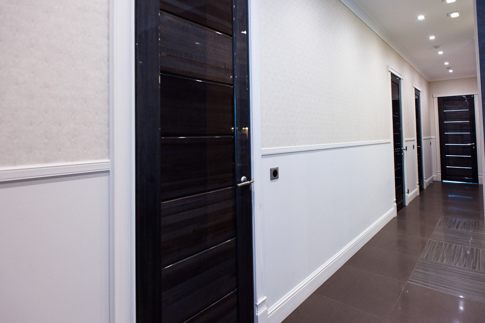 Молдинг под покраску Orac Decor Select PX144 2000×47×8 фото в интерьере