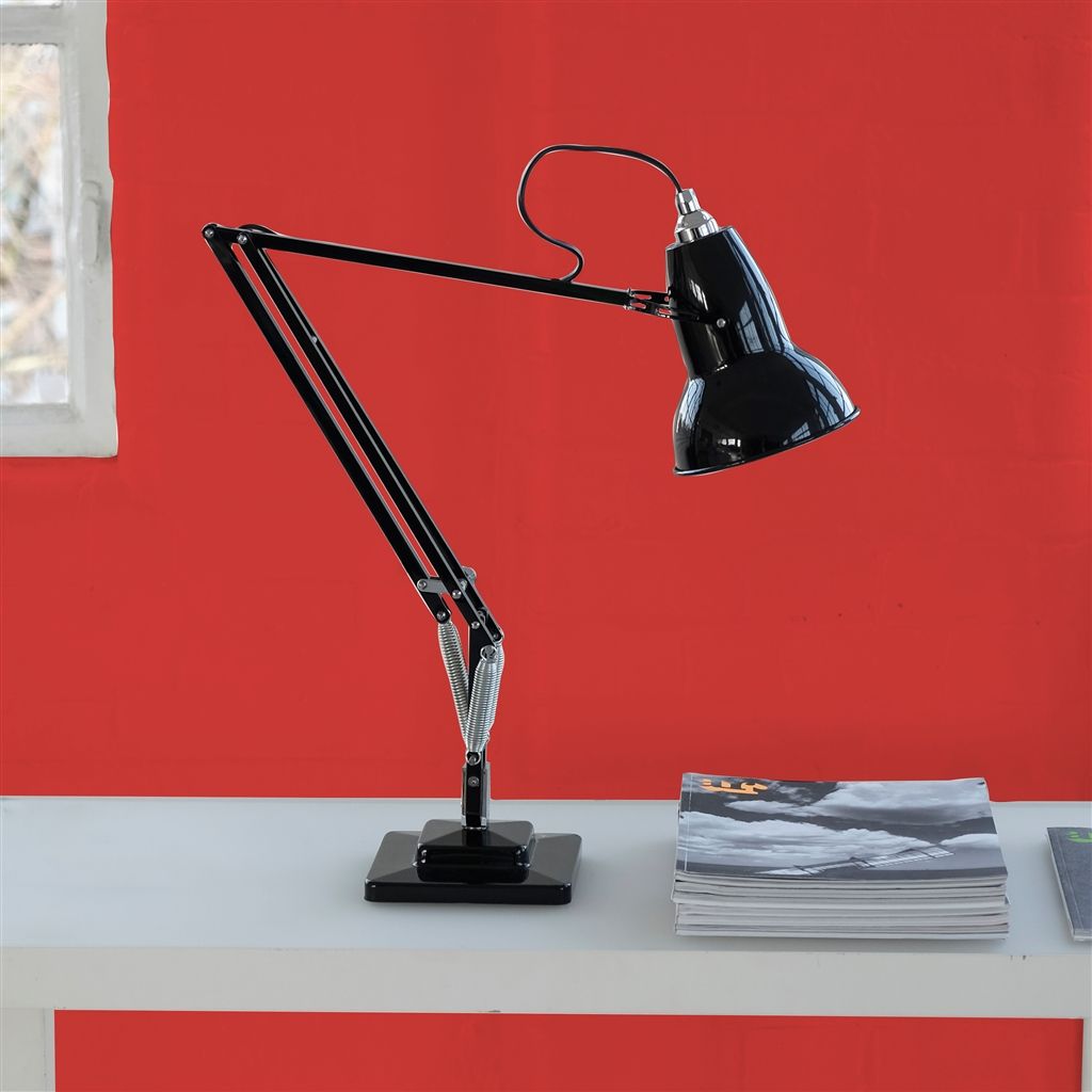 Краска Designers Guild цвет Flame Red 121 Perfect Matt 5 л