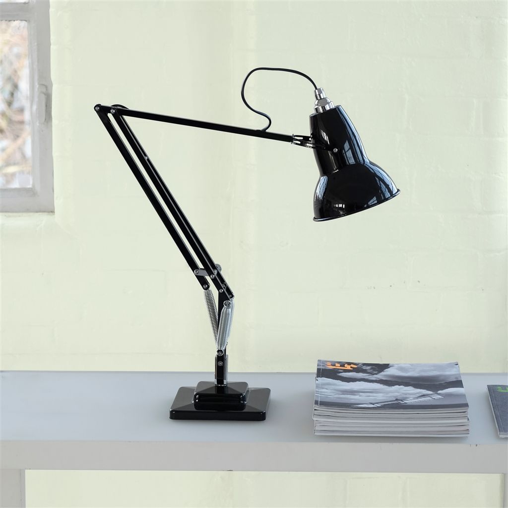 Краска Designers Guild цвет Frozen Grape 88 Perfect Matt 2.5 л