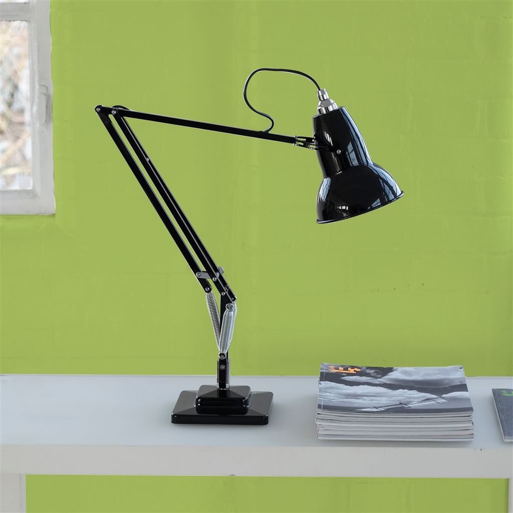 Краска Designers Guild цвет Green Apple 95 Perfect Matt 1 л Краска Designers Guild цвет Green Apple 95 Perfect Matt 1 л