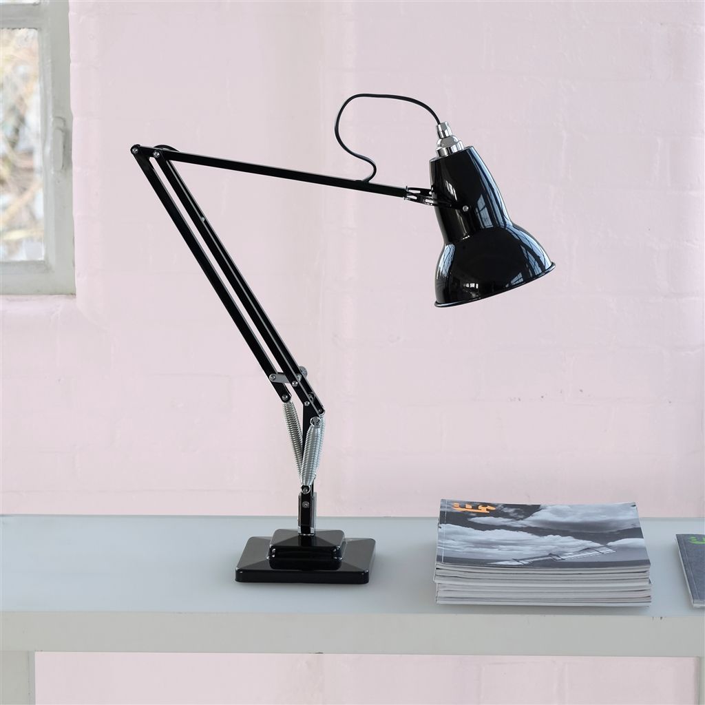 Краска Designers Guild цвет Palest Pink 133 Floor 5 л Краска Designers Guild цвет Palest Pink 133 Floor 5 л