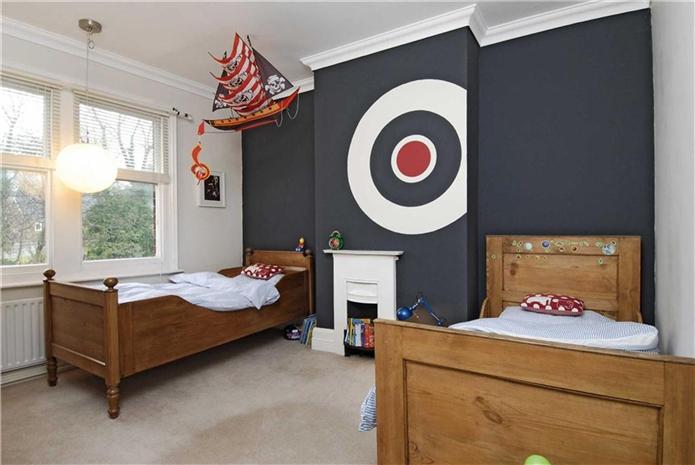 Краска Farrow & Ball цвет Black Blue 95 Estate Emulsion 2,5 л фото в интерьере