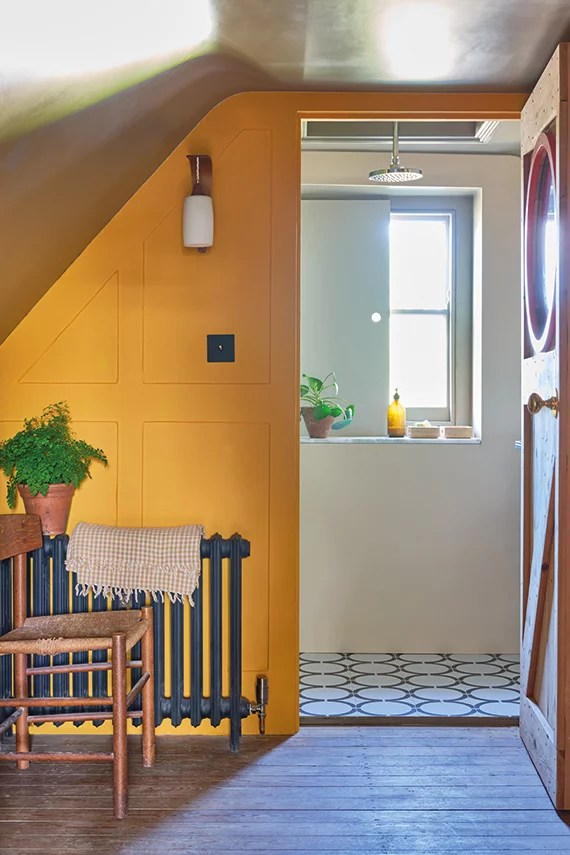 Краска Farrow & Ball Colour by Nature цвет Dutch Orange W76 Full Gloss 2.5 л фото в интерьере