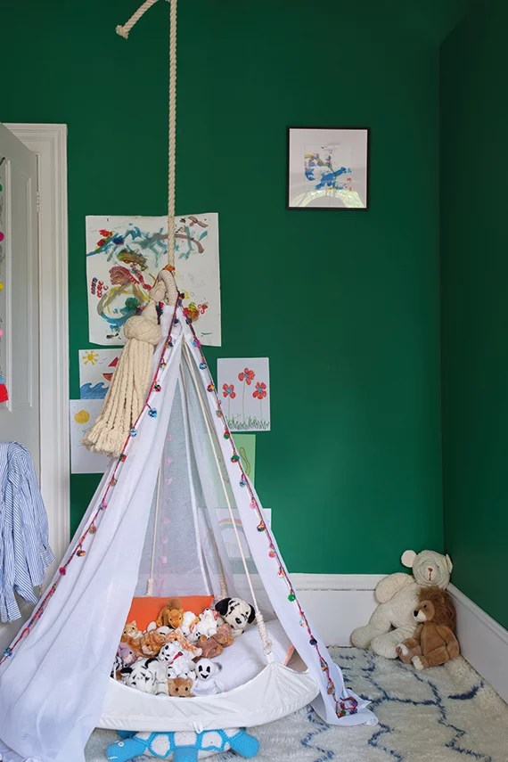 Краска Farrow & Ball Colour by Nature цвет Verdigris Green W50 Modern Emulsion 2.5 л фото в интерьере