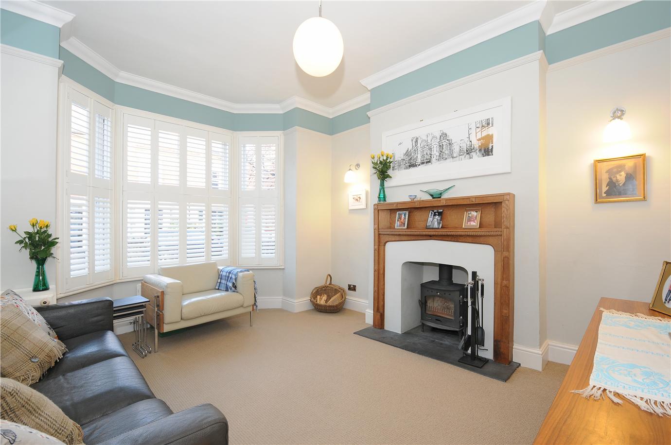 Краска Farrow & Ball цвет Dix Blue 82 Full Gloss 0,75 л фото в интерьере