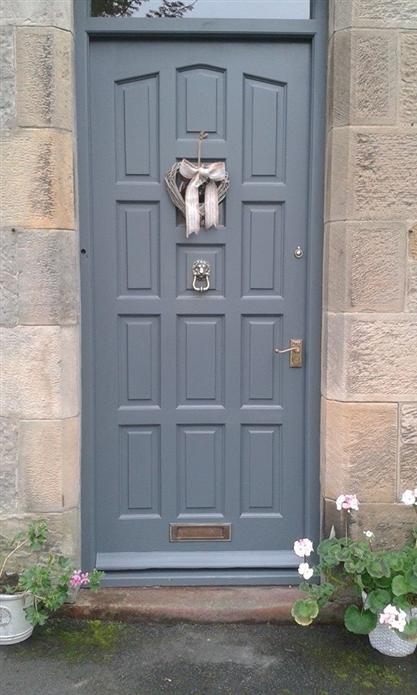 Краска Farrow & Ball цвет Down Pipe 26 Estate Eggshell 0,75 л фото в интерьере Краска Farrow & Ball цвет Down Pipe 26 Estate Eggshell 0,75 л фото в интерьере