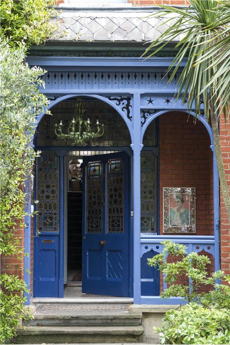 Краска Farrow & Ball цвет Drawing Room Blue 253 Estate Emulsion 5 л фото в интерьере Краска Farrow & Ball цвет Drawing Room Blue 253 Estate Emulsion 5 л фото в интерьере