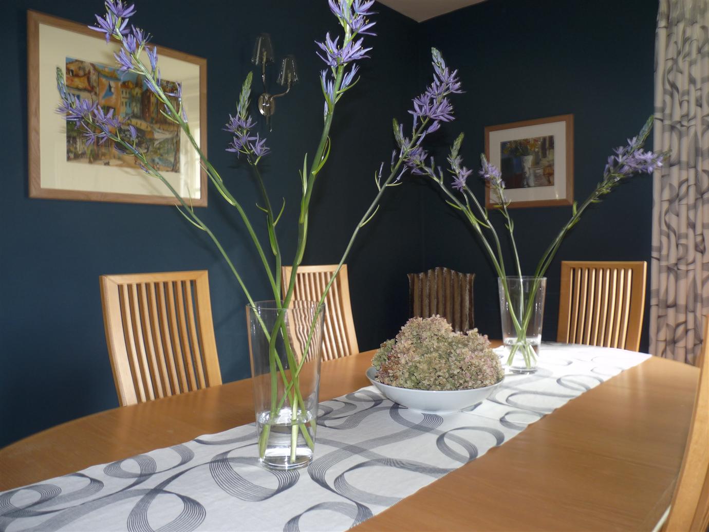 Краска Farrow & Ball цвет Hague Blue 30 Modern Emulsion 2,5 л фото в интерьере Краска Farrow & Ball цвет Hague Blue 30 Modern Emulsion 2,5 л фото в интерьере