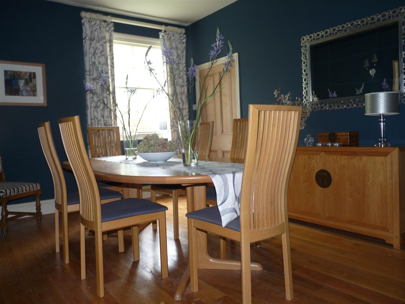 Краска Farrow & Ball цвет Hague Blue 30 Modern Emulsion 2,5 л фото в интерьере Краска Farrow & Ball цвет Hague Blue 30 Modern Emulsion 2,5 л фото в интерьере