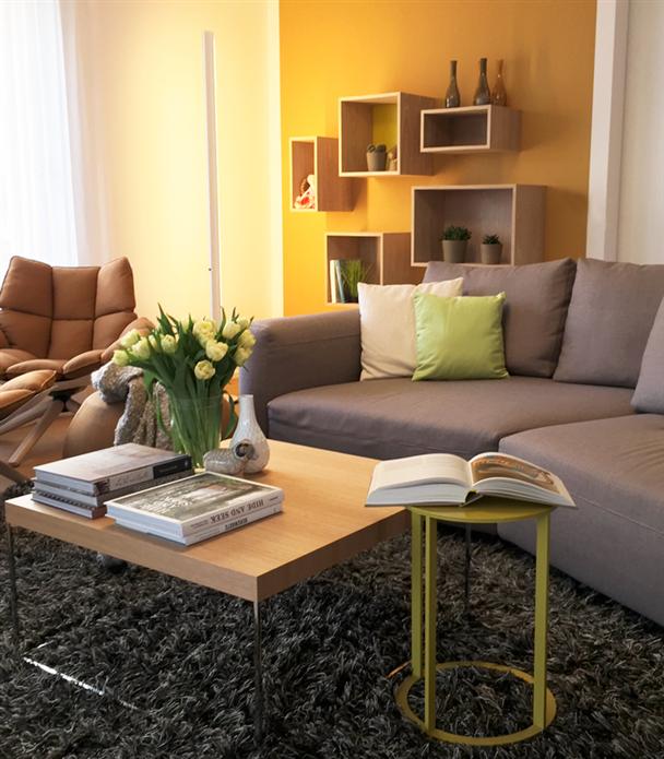 Краска Farrow & Ball цвет India Yellow 66 Estate Emulsion 0,1 л фото в интерьере