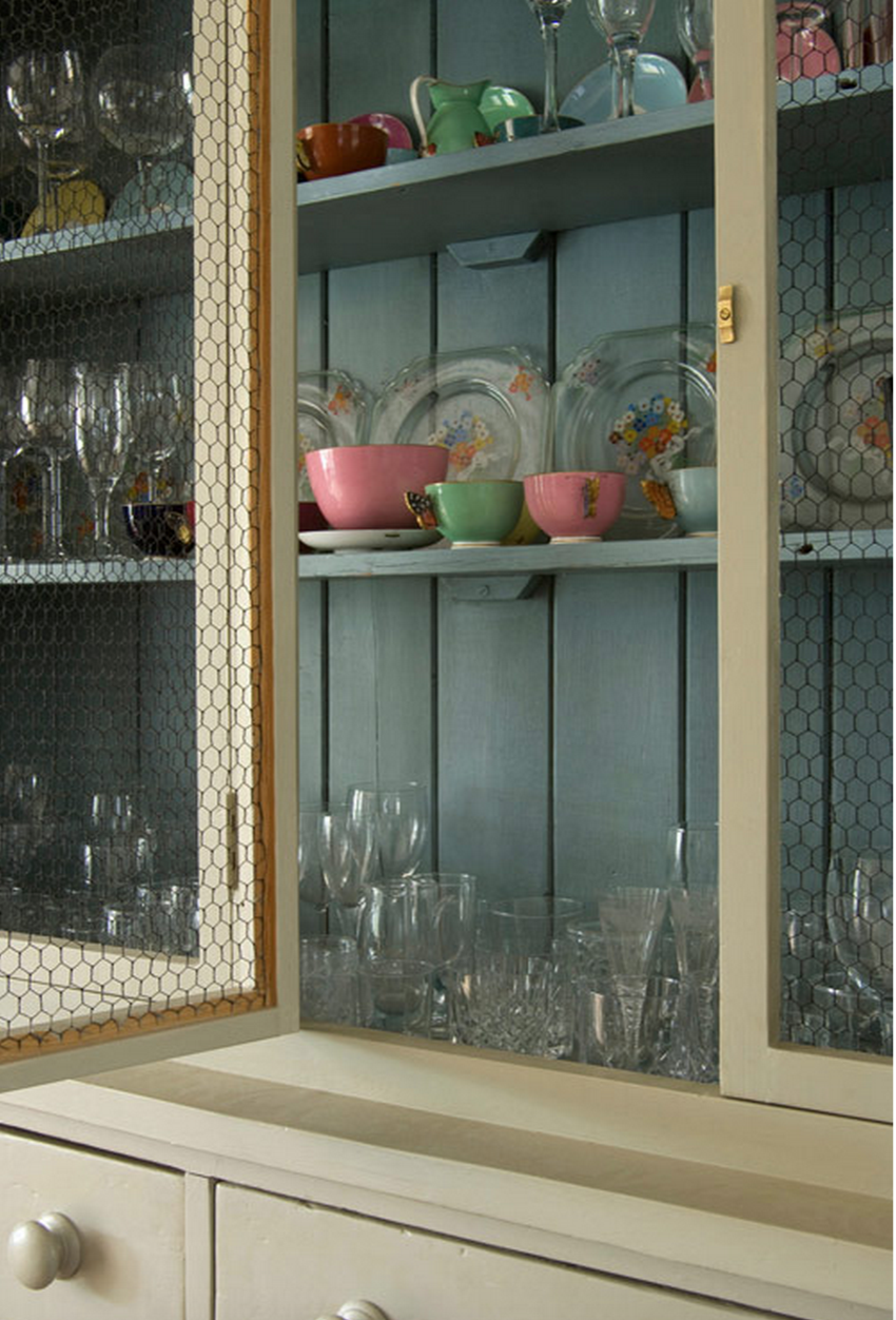 Краска Farrow & Ball цвет Lulworth Blue 89 Estate Emulsion 0,1 л фото в интерьере