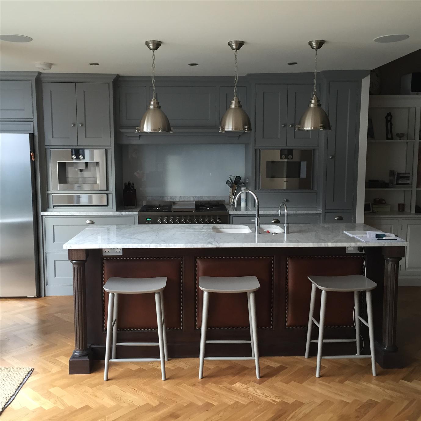 Краска Farrow & Ball цвет Manor House Gray 265 Estate Emulsion 0,1 л фото в интерьере Краска Farrow & Ball цвет Manor House Gray 265 Estate Emulsion 0,1 л фото в интерьере