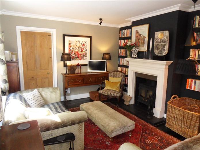 Краска Farrow & Ball цвет Off-Black 57 Estate Emulsion 0,1 л фото в интерьере Краска Farrow & Ball цвет Off-Black 57 Estate Emulsion 0,1 л фото в интерьере