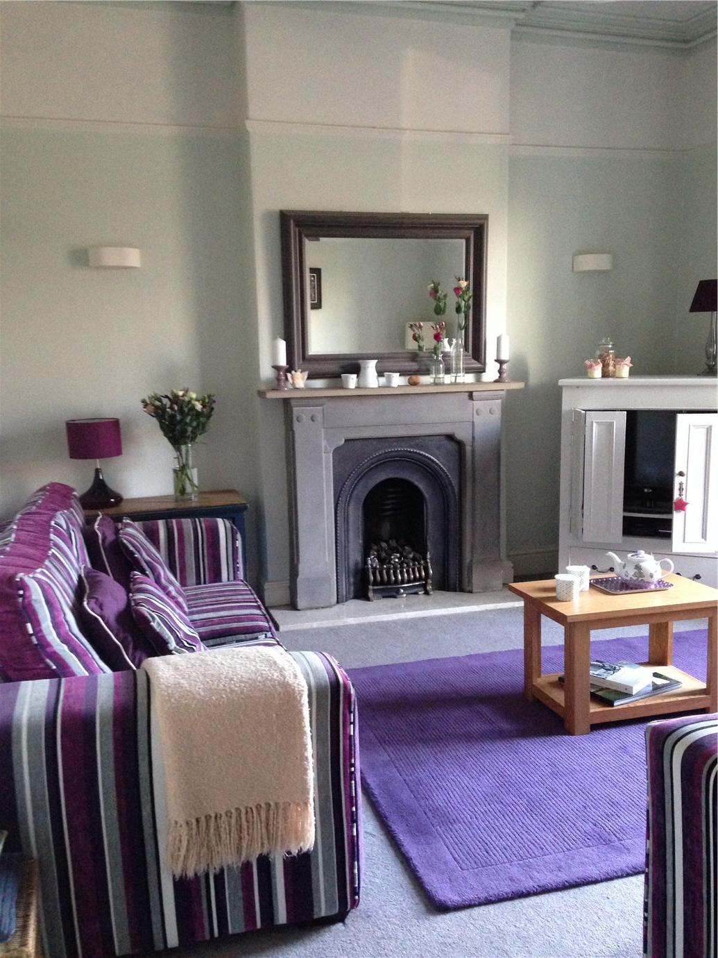 Краска Farrow & Ball цвет Pale Powder 204 Estate Emulsion 0,1 л фото в интерьере Краска Farrow & Ball цвет Pale Powder 204 Estate Emulsion 0,1 л фото в интерьере