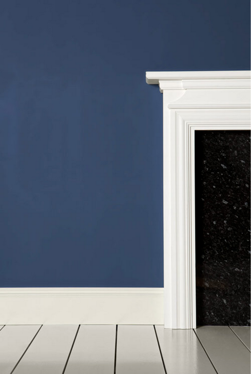Краска Farrow & Ball цвет Pitch Blue 220 Estate Emulsion 0,1 л фото в интерьере Краска Farrow & Ball цвет Pitch Blue 220 Estate Emulsion 0,1 л фото в интерьере