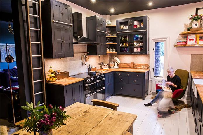 Краска Farrow & Ball цвет Railings 31 Estate Emulsion 0,1 л фото в интерьере Краска Farrow & Ball цвет Railings 31 Estate Emulsion 0,1 л фото в интерьере