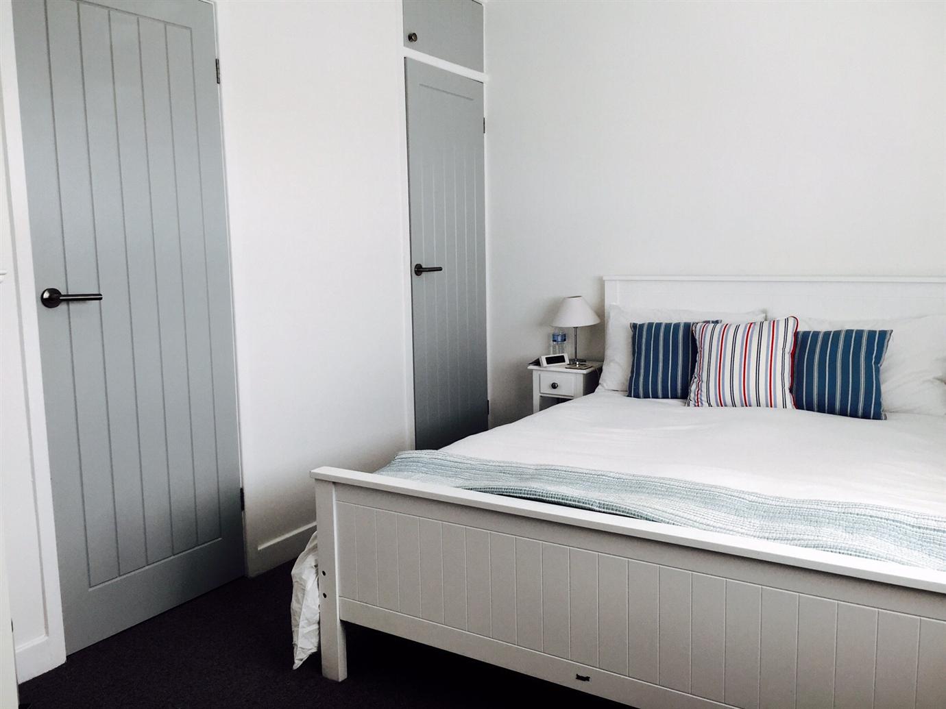 Краска Farrow & Ball цвет Skylight 205 Estate Emulsion 0,1 л фото в интерьере Краска Farrow & Ball цвет Skylight 205 Estate Emulsion 0,1 л фото в интерьере